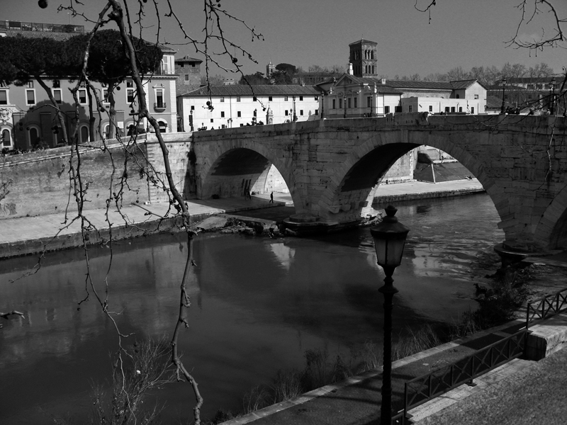 Ponte Cestio and the Isola Tiberina3881lab