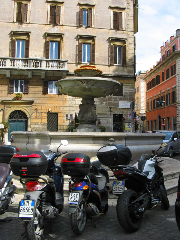 Parking on Piazza Nicosia4134