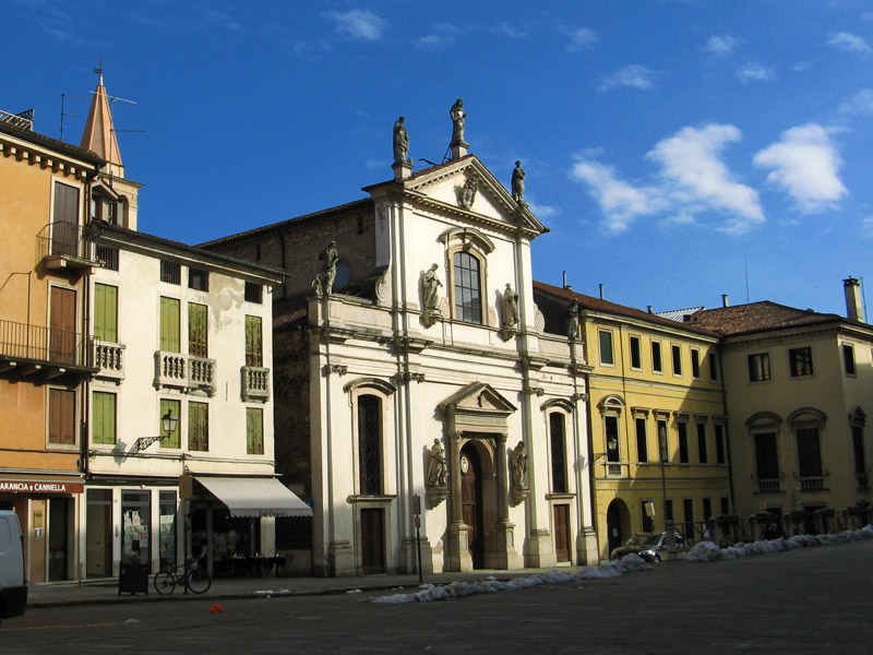 Chiesa di Santa Maria dei Servi, Piazza delle Biade4735