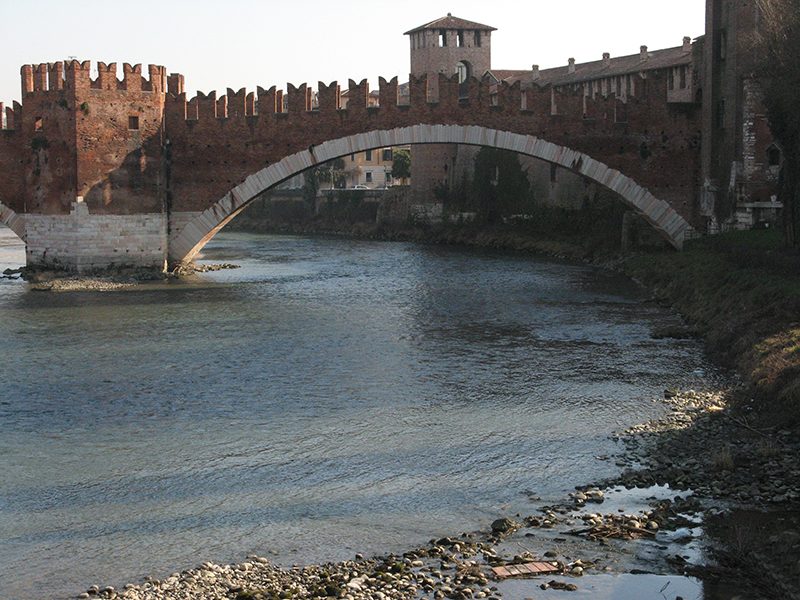 Ponte Scaligero over the Adige 0190