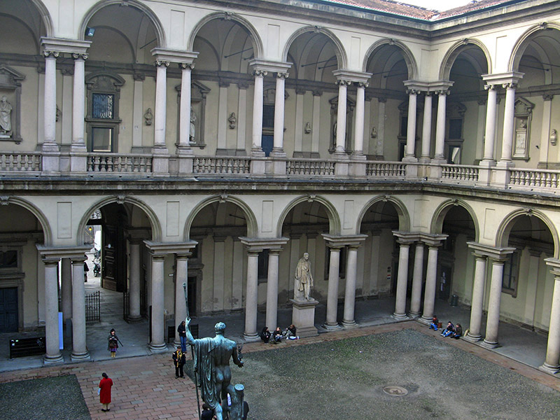 Pinacoteca di Brera, Courtyard5265