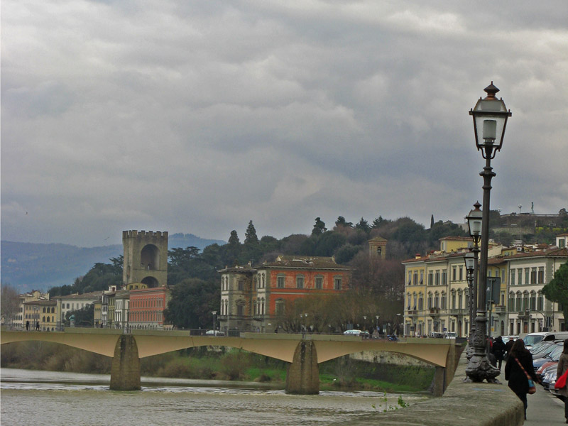 View of Oltr'arno district and Ponte alle Grazie5584