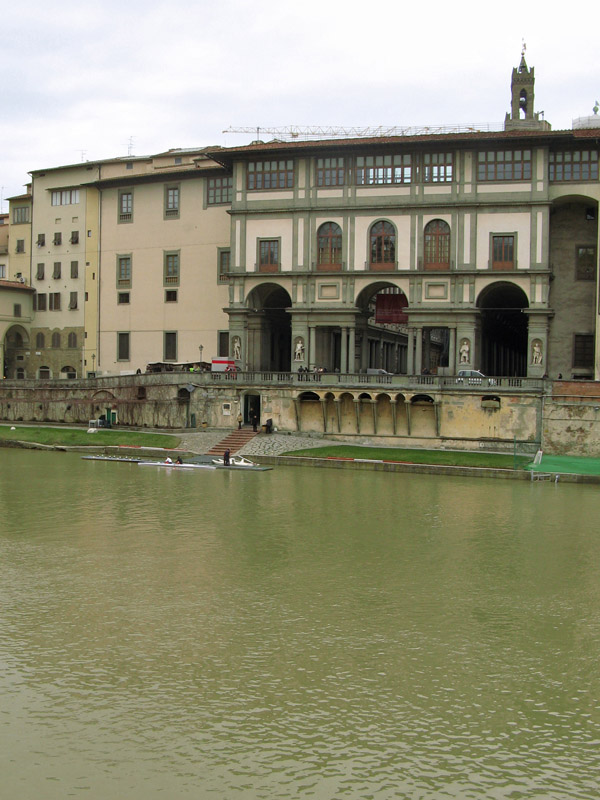 Galleria degli Uffizi and the Arno River5588