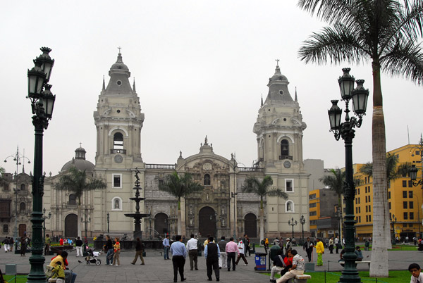 Lima Cathedral, Plaza de Armas