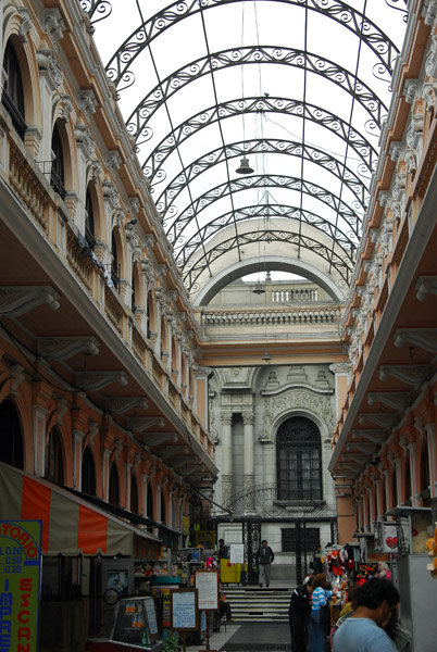 Galeria del Correo Central, Lima