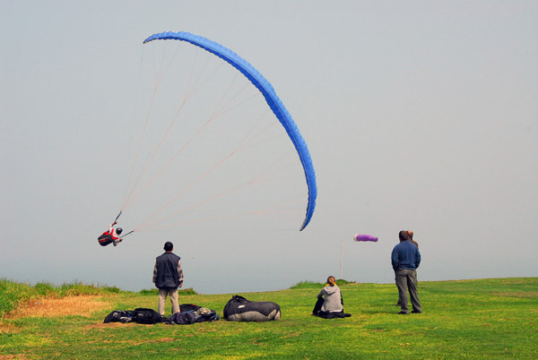 Paraglider, Parque El Faro, Lima - Miraflores