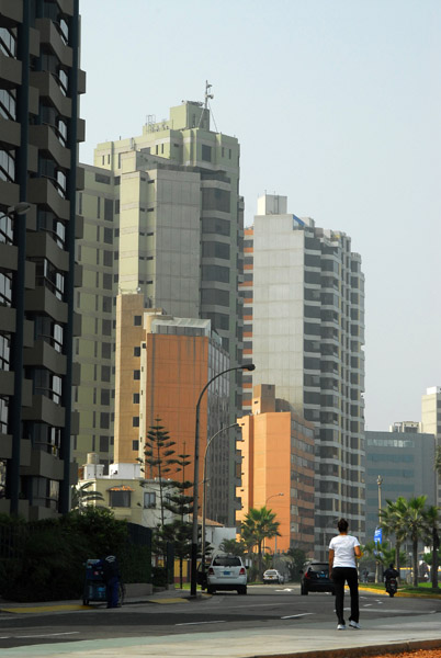 Malecon Cisneros, Lima - Miraflores