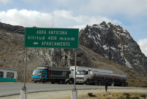 Abra Anticona (4818m/15,807ft)