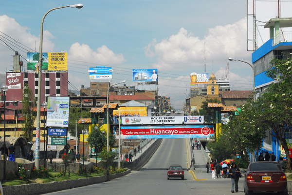 Av. M. Castilla with bridge over Ro Shulcas, Huancayo