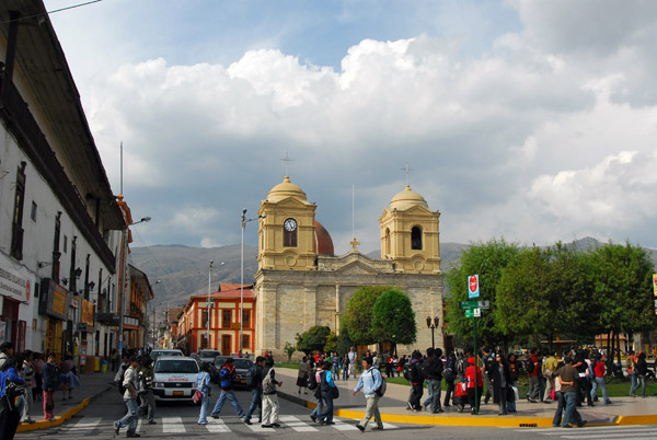 Plaza de la Constitucin, Huancayo
