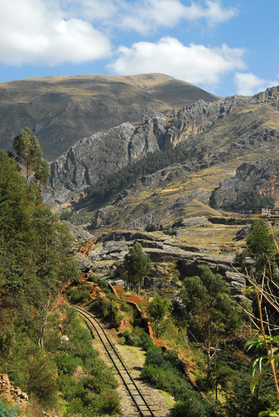 Railroad tracks leading to Huancavelica