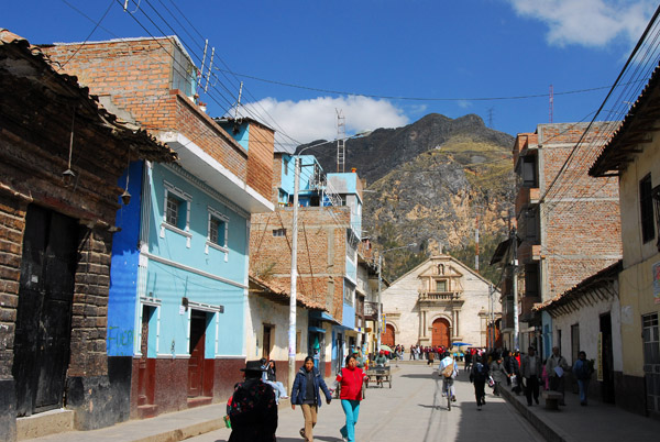 Arica Steet leading to Plaza Bolognesi, Huancavelica
