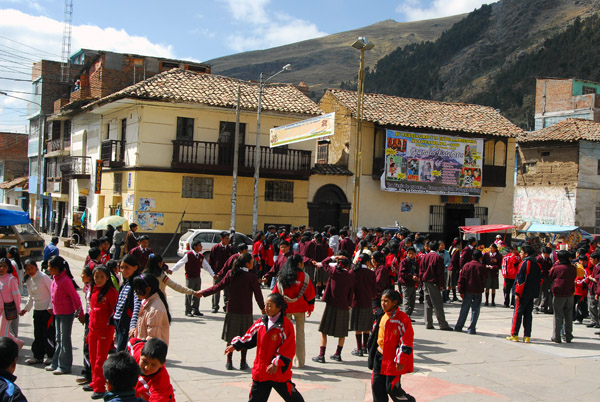 Students participating in an earthquake drill, Plaza Bolognesi