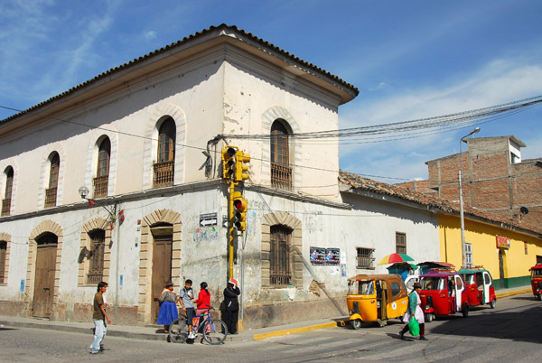 Corner of Jl. 9 de Dicembre & Av. M. Cceras, Ayacucho