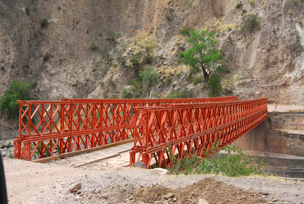 Bridge over the Rio Pampas (Rio Blanco?) - leaving Ayacucho region for Apurimac