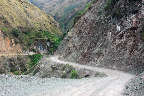 Road descending towards Talavera