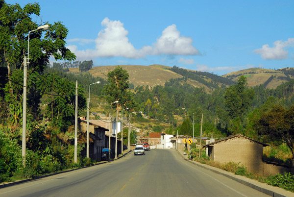 The short paved road from Talavera to Andahuaylas