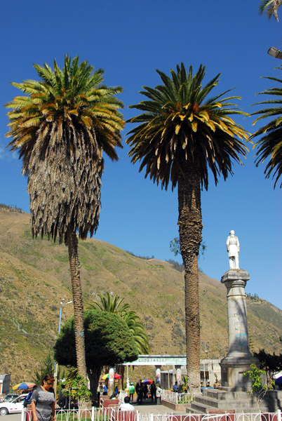 Sculpture, Plaza de Armas, Abancay