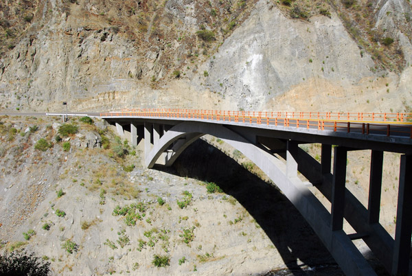 Bridge on the road to Cusco