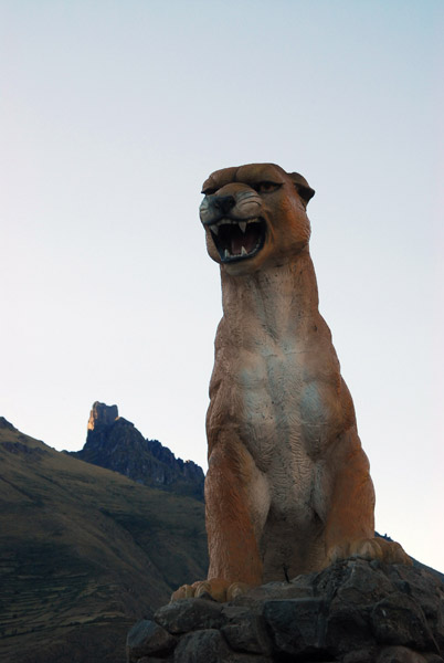 Statue of a mountain lion, Calca