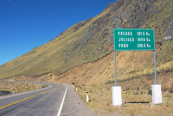 Continuing southbound along Route 3S to Lake Titicaca