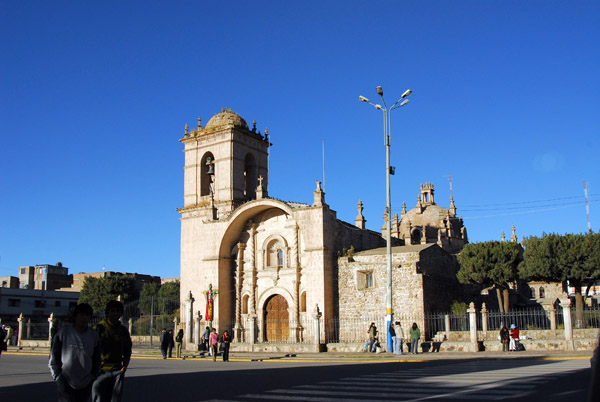 Iglesia de Santa Catalina, Plaza de Armas, Juliaca