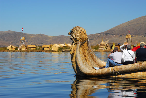 Reed boat with tourists, Lake Titicaca