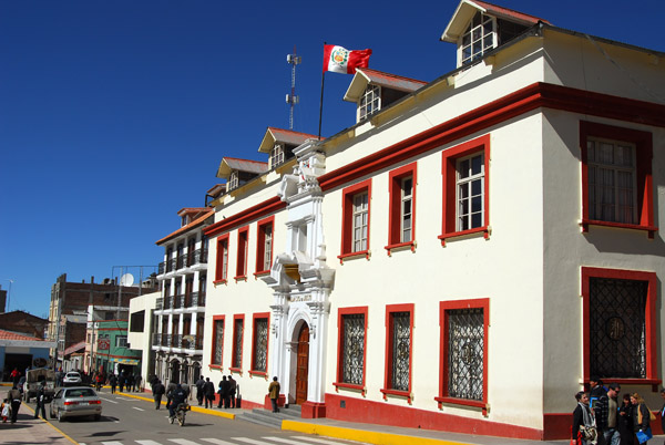 South side of the Plaza de Armas, Puno