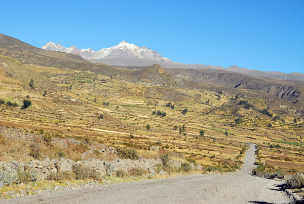 South rim road leaving Yanque, Valle del Colca