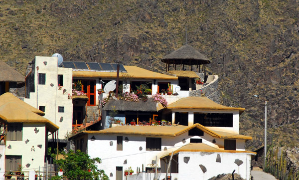 Kunturwassi Colca Hotel looks like a more interesting hotel to stay in that the one in Chivay
