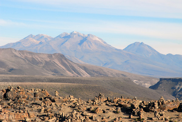 Mirador Los Andes - Volcan Chachani (6075m)