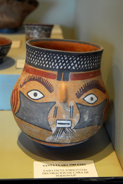 Nazca pottery with a face, Museo Didactico Antonini