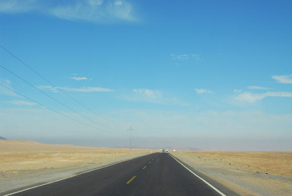 Panamerican Highway through the Pervian desert