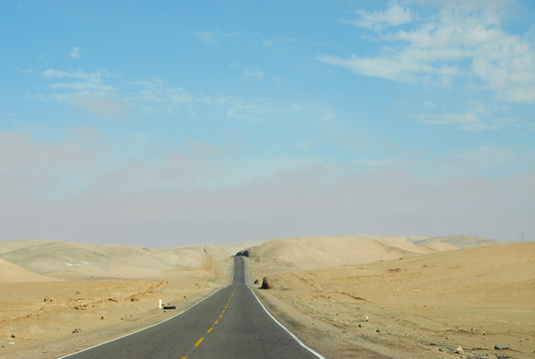 Panamerican Highway nearing the coastal fog layer