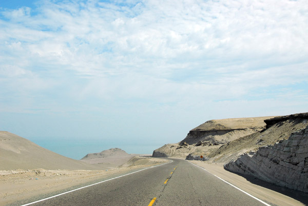 Panamerican Highway just southeast of Ocoña