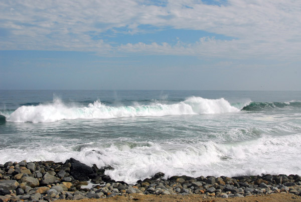 Pacific waves breaking of the southern coast of Peru