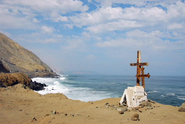 Memorials like this are common along the roads of Peru - not surprising given their shocking driving habits