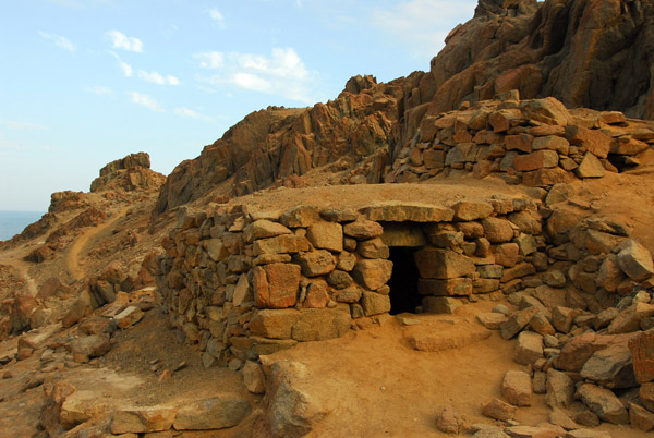 More tombs in the hills north of Puerto Inka