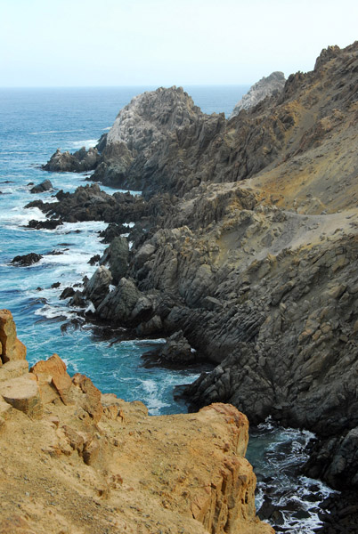 Cliffs north of Puerto Inka