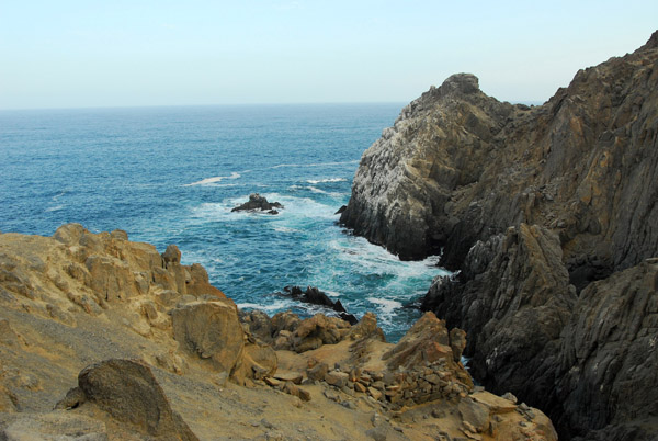 Cove to the north of Puerto Inka