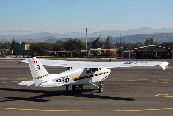 Aeroparacas Cessna 172 (OB-547) Nazca