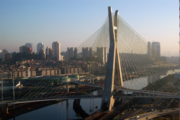 Octavio Frias de Oliveira Bridge over the Pinheiros River, So Paulo