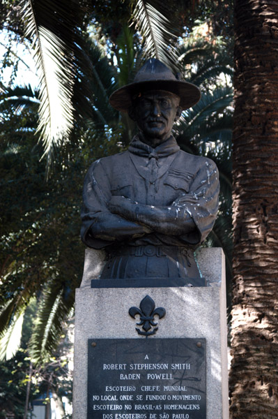 Sir Baden Powell monument, Praa da Repblica, So Paulo