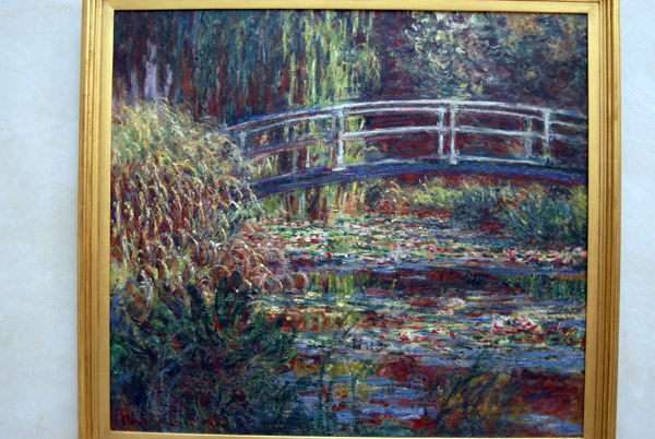 Le bassin aux nymphas by Claude Monet, 1900
