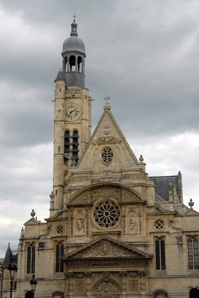 glise Saint-tienne-du-Mont, famous for the shrine of St. Genevive