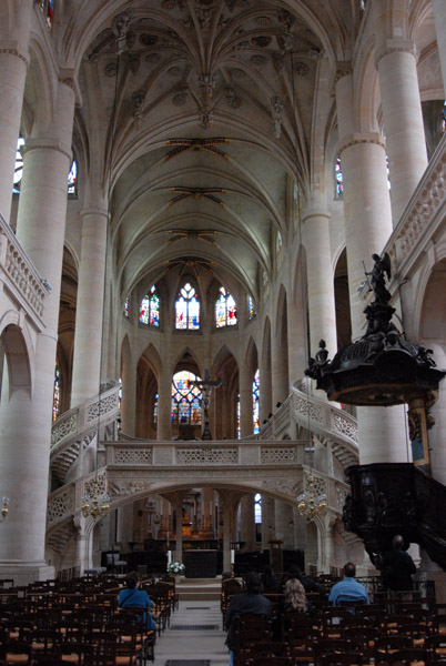 Interior of Saint-tienne-du-Mont with the 1545 rood screen by Biart le Pre