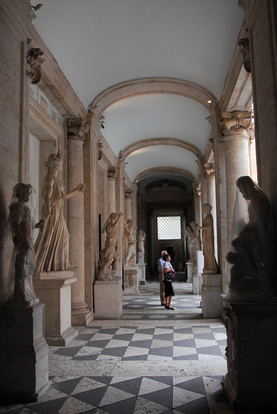 Lobby on the ground floor of the Capitoline Museum