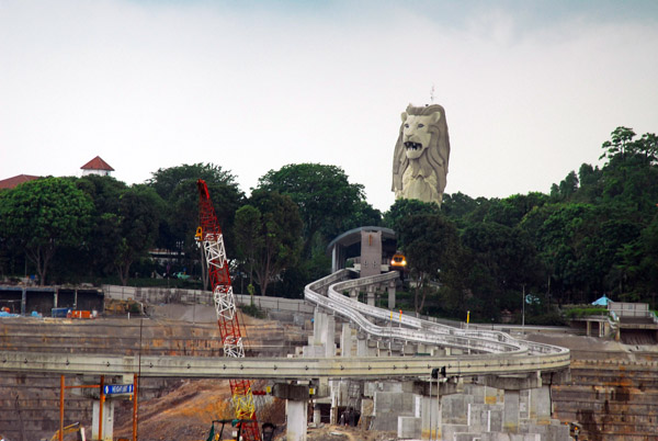 The Sentosa Monorail leading to the Merlion