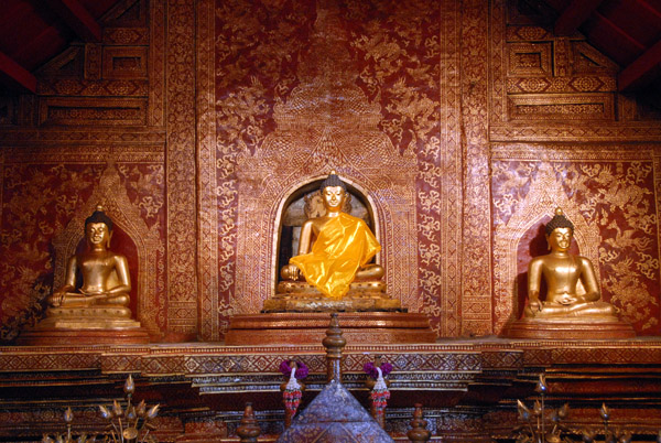 Phra Singh Buddha in Phra Wihan Lai Kham