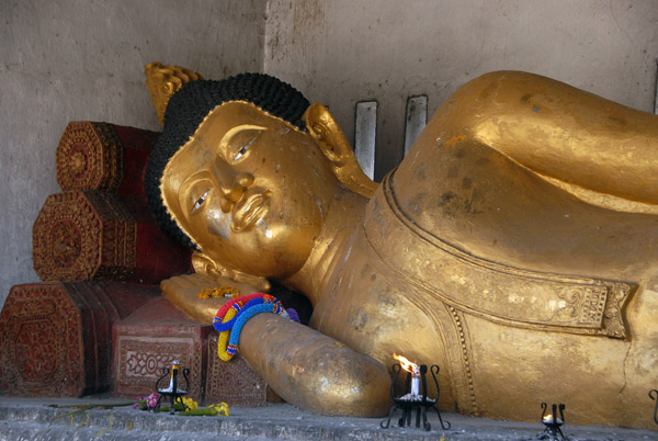 Reclining Buddha, Wat Chedi Luang, Chiang Mai